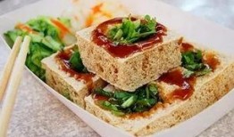 臭豆腐爆料新闻视频大全,揭秘新闻视频背后的真相与笑料