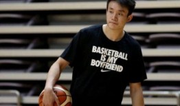 丁彦雨航爆料视频,独家爆料背后的篮球人生