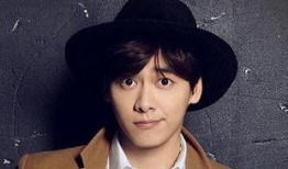 李易峰狗仔爆料视频播放,揭秘明星私生活幕后真相